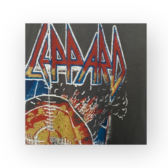 new Daydreamer 𓇽 Def Leppard Pyromania Raglan Rock Band Tee Shirt 𓇽 Graphite S - Picture 11 of 16